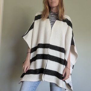 $440 Alice + Olivia Kayson Draped Poncho Blanket Cape Jacket size XS